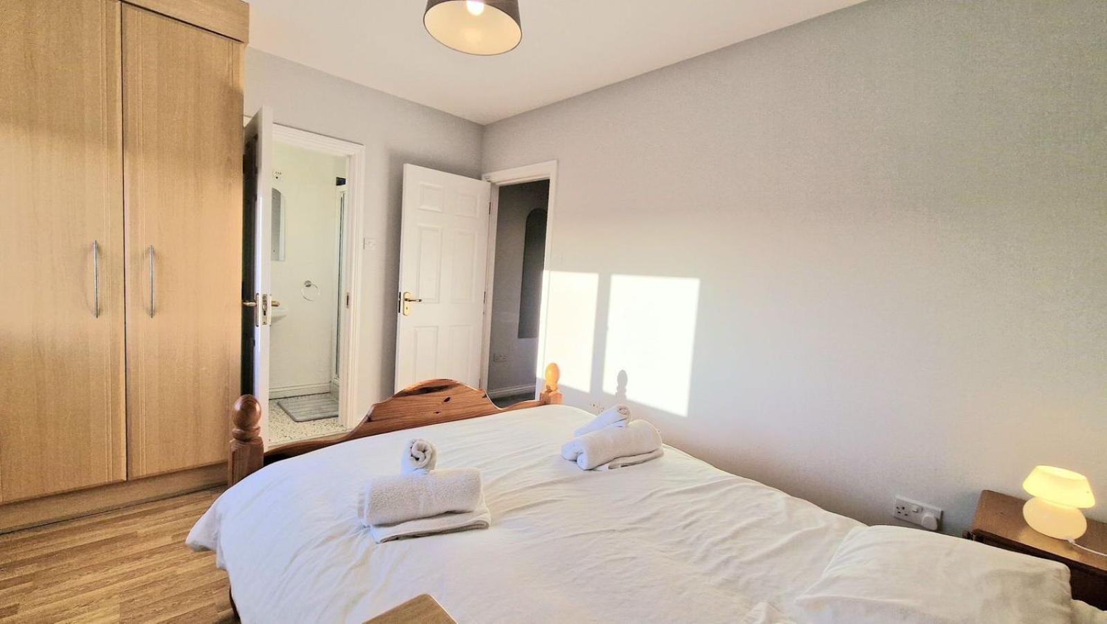 Cosy 3 Bedroom All Ensuites Galway Esterno foto